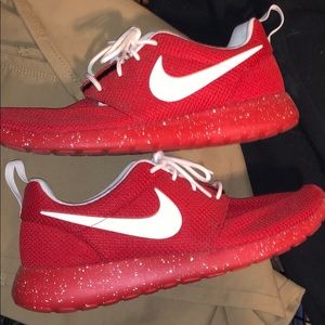 Custom Nike Roshes